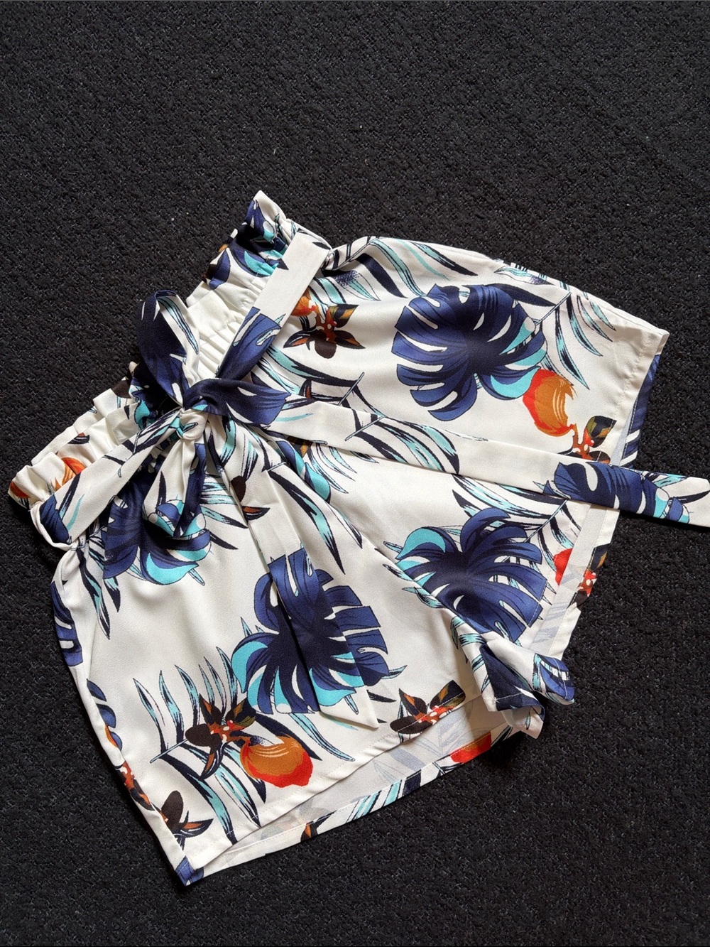 🌺 NWT SHEIN WOMENS SIZE SMALL TROPICAL FLORAL PRINT HIGH WAISTED SHORTS